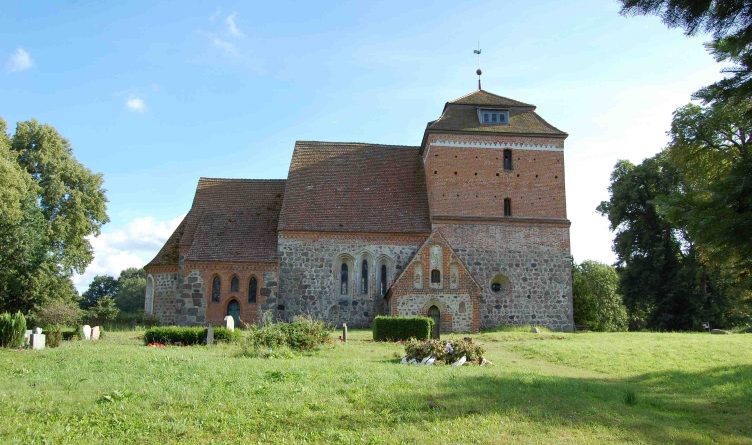 Dorfkirche Bellin